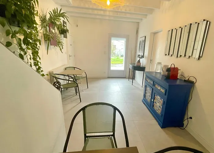 Mieux Qu'a L'hotel ! #3 3* Port-des-Barques